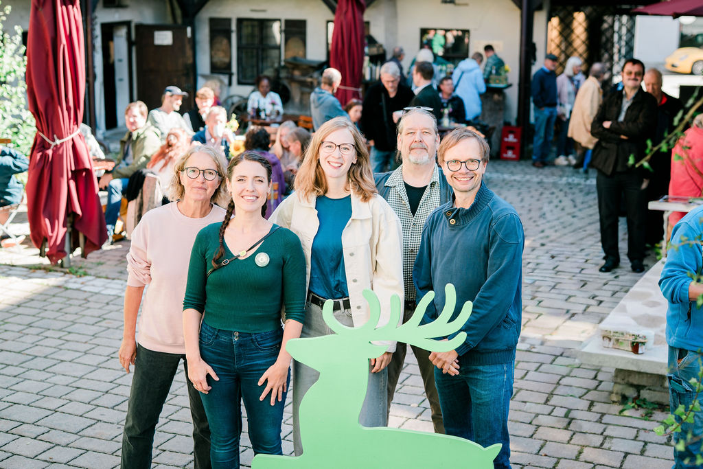 Vorstand des grünen OV Hersbruck und Eva Lettenbauer; v. l.: Claudia Geyer, Annika Schneider, Eva Lettenbauer, Steffen Bavendiek, Christian Fischer